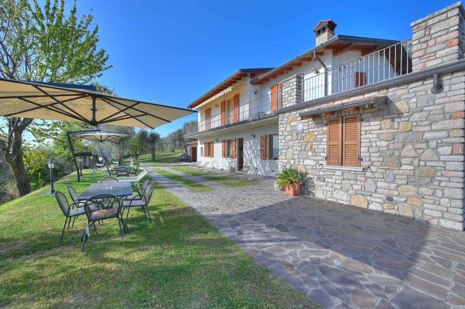 Agriturismo L'Uliveto 加尔尼亚诺 外观 照片
