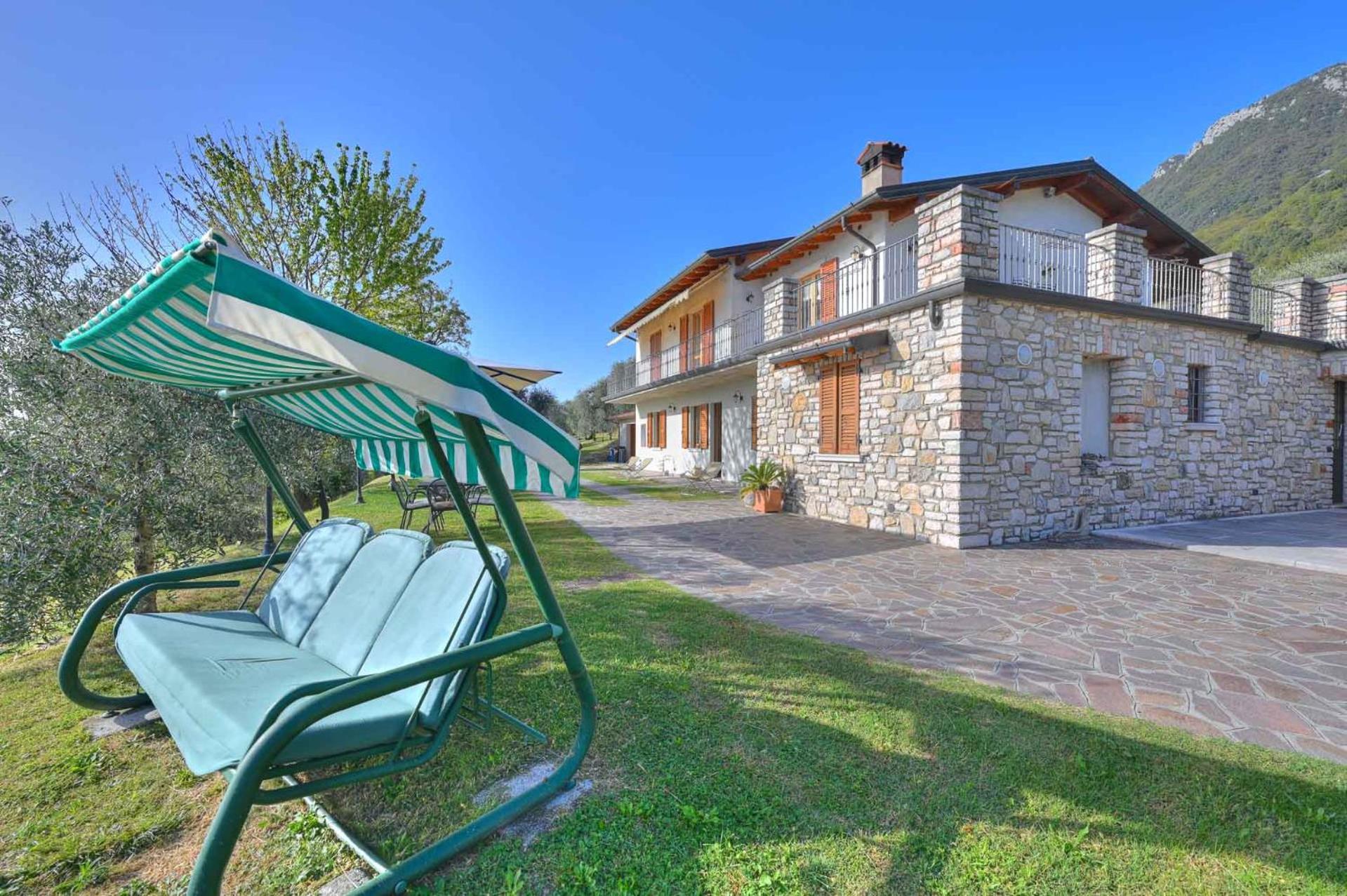Agriturismo L'Uliveto 加尔尼亚诺 外观 照片