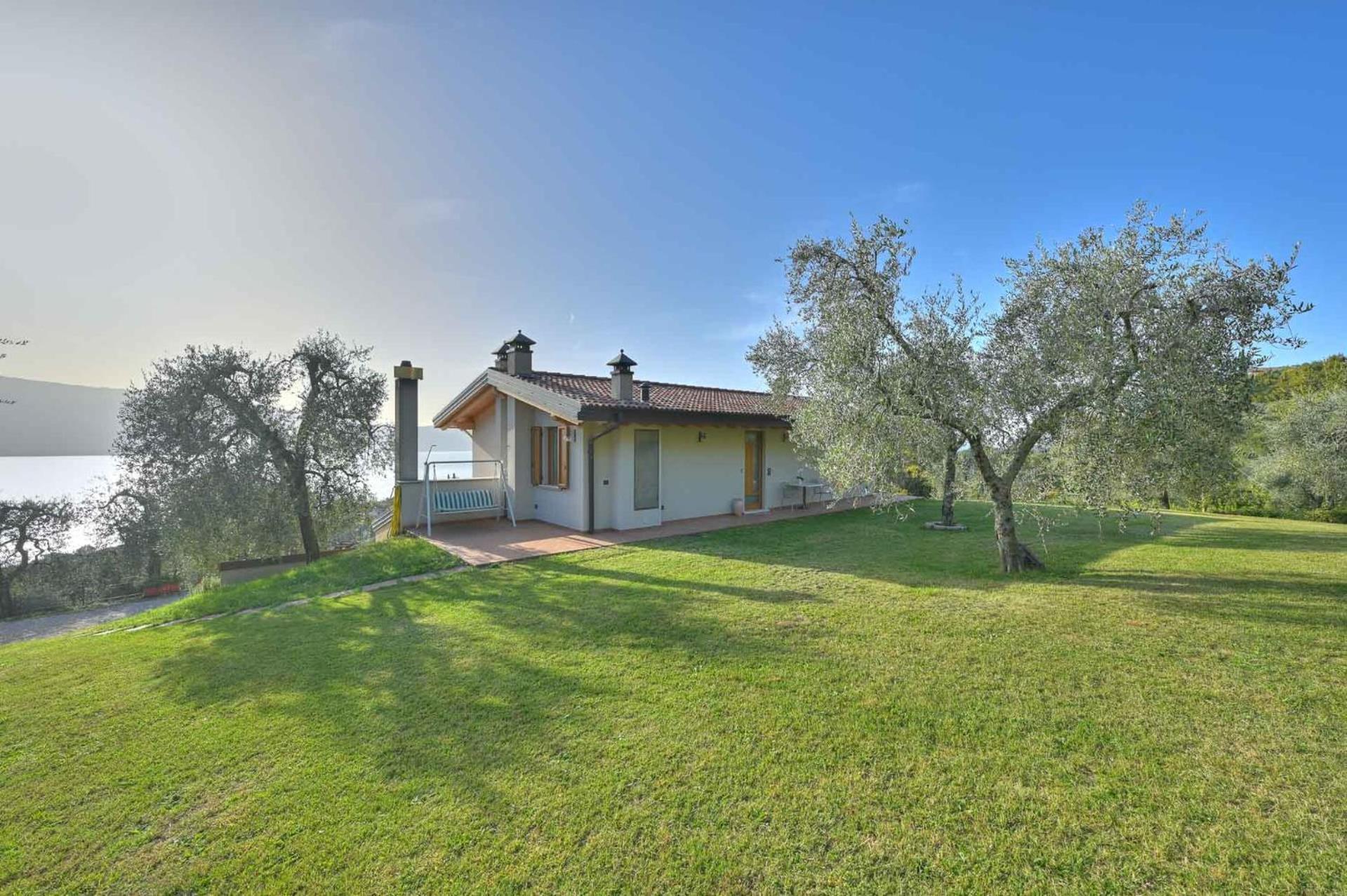 Agriturismo L'Uliveto 加尔尼亚诺 外观 照片
