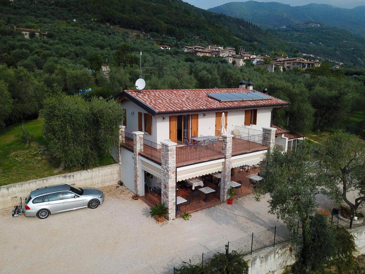 Agriturismo L'Uliveto 加尔尼亚诺 外观 照片